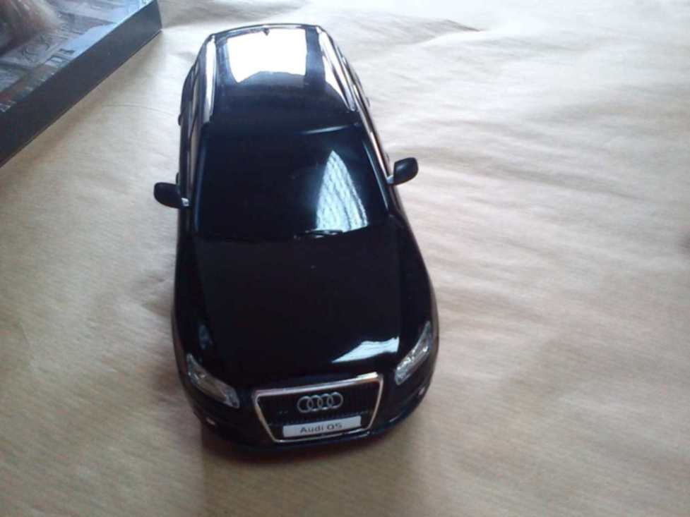 AUTOKOLEKCJA RASTAR 1:24 RC - AUDI Q5 STROWANE RADIEM 27MHz AUTOKOLEKCJA RASTAR 1:24 RC - AUDI Q5 STROWANE RADIEM 27MHz