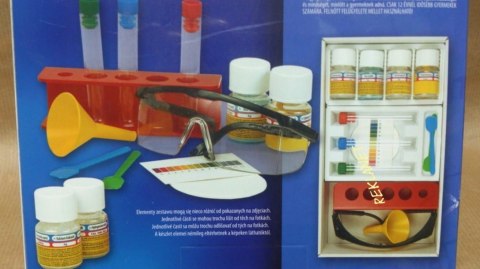 DROMADER LABORATORIUM CHEMICZNE, 20 DOŚWIADCZEŃ, cz. II DROMADER LABORATORIUM CHEMICZNE, 20 DOŚWIADCZEŃ, cz. II