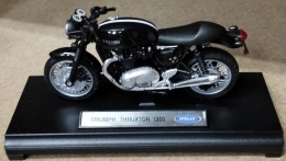 KOLEKCJA MOTORÓW WELLY 1:18 - TRIUMPH