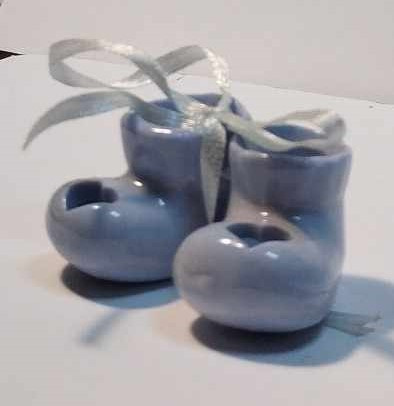 OZDOBA - BUCIKI CERAMICZNE - ŚLICZNY DODATEK DO PREZENTU, DEKORACJA OKOLICZNOŚCIOWA - NARODZINY, CHRZEST, BABY SHOWER. OZDOBA - BUCIKI CERAMICZNE - ŚLICZNY DODATEK DO PREZENTU, DEKORACJA OKOLICZNOŚCIOWA - NARODZINY, CHRZEST, BABY SHOWER.