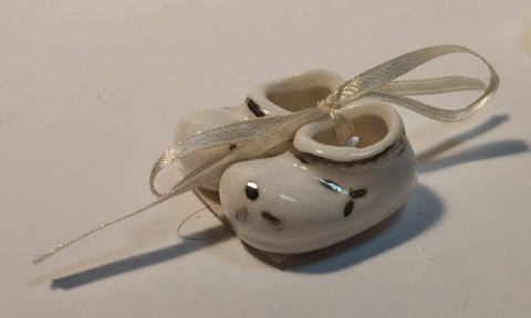 OZDOBA - BUCIKI CERAMICZNE - ŚLICZNY DODATEK DO PREZENTU, DEKORACJA OKOLICZNOŚCIOWA - NARODZINY, CHRZEST, BABY SHOWER. OZDOBA - BUCIKI CERAMICZNE - ŚLICZNY DODATEK DO PREZENTU, DEKORACJA OKOLICZNOŚCIOWA - NARODZINY, CHRZEST, BABY SHOWER.