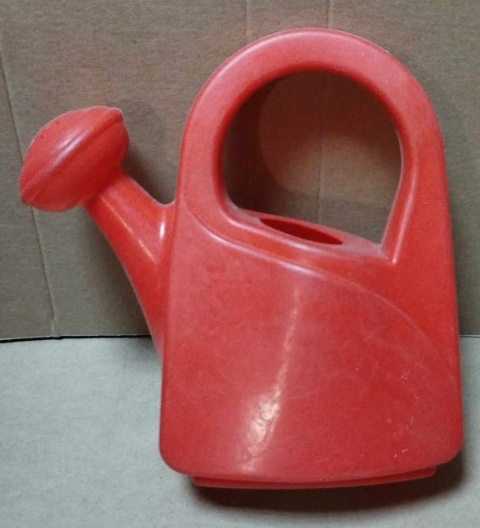 KONEWKA OGRODOWA CZERWONA 19CM KONEWKA OGRODOWA CZERWONA 19CM