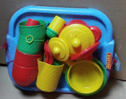 ZESTAW KUCHENNY NA TACY. DUŻO ELEMENTÓW.