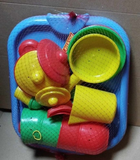 ZESTAW NACZYŃ - GARNKI, NACZYNIA I PRZYBORY KUCHENNE, TALERZE, KUBKI ZESTAW NACZYŃ - GARNKI, NACZYNIA I PRZYBORY KUCHENNE, TALERZE, KUBKI