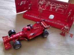 Formuła Bolid z dźwiękiem i sylwetkami teamu. Formuła Bolid z dźwiękiem i sylwetkami teamu.