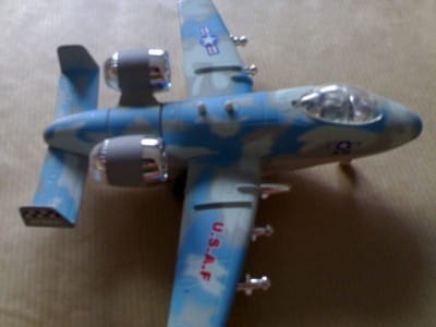 Model BOMBOWCA U.S.A.F. światło, dźwięk Model BOMBOWCA U.S.A.F. światło, dźwięk