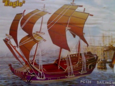DREWNIANY MODEL DO ZŁOŻENIA, POMALOWANY 060171 DREWNIANY MODEL DO ZŁOŻENIA, POMALOWANY 060171