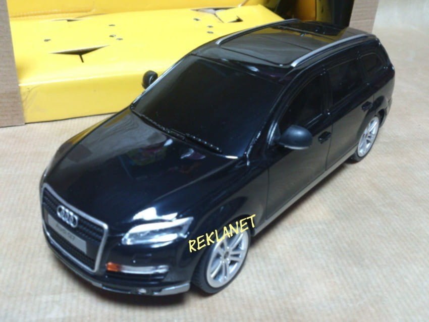 AUTOKOLEKCJA RASTAR RC 1:24 - AUDI Q7 STEROWANE RADIEM 27Mhz AUTOKOLEKCJA RASTAR RC 1:24 - AUDI Q7 STEROWANE RADIEM 27Mhz
