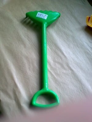 GRABIE PLASTIKOWE DUŻE 45cm GRABIE PLASTIKOWE DUŻE 45cm