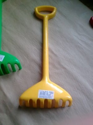 GRABIE PLASTIKOWE DUŻE 45cm GRABIE PLASTIKOWE DUŻE 45cm